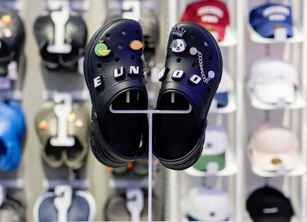 skechers